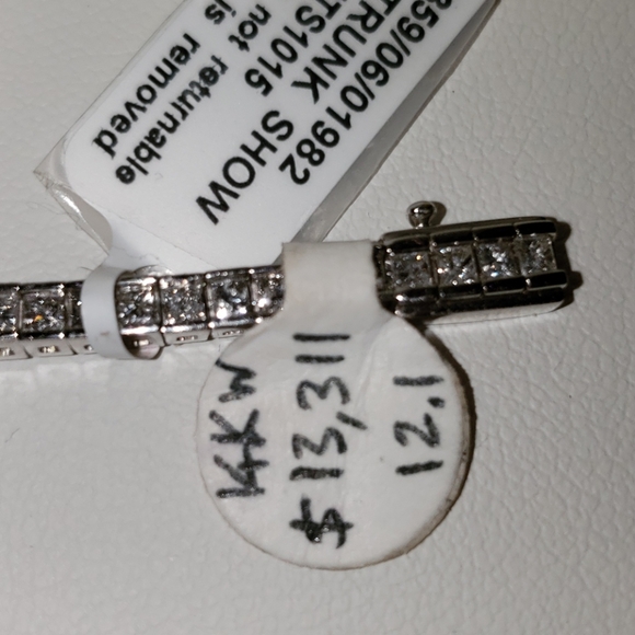 Lali Princess Cut Channel Set Tennis Bracelet  4.1 - Picture 6 of 7